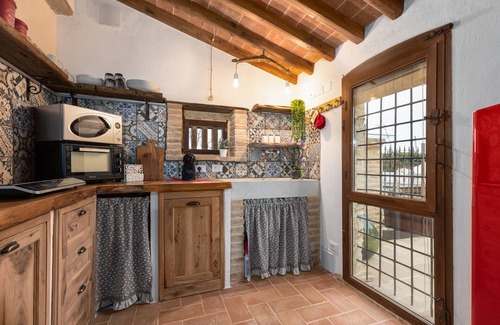 Colle di Val d'Elsa House | Vacation Home "Casa di Campagna" with Private Terrace & Wi-Fi
