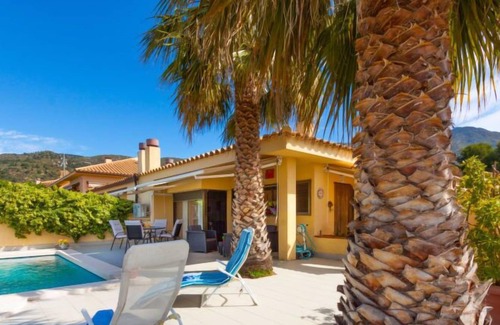 Palau-Saverdera House | Vacation home LA OLIVA in Palau Savardera - 6 persons, 3 bedrooms