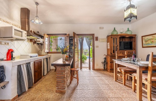 Orgiva House | Vacation Home "La Terrera" with Mountain View, Private Pool & Wi-Fi