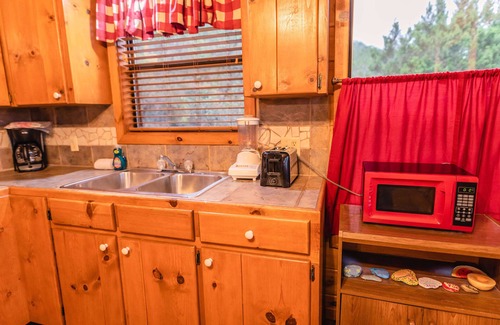 Concan House | Vacation Home located in Canyon Oaks Subdivision in Concan.