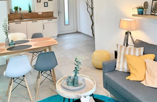 Sehestedt Apartment | Vacation home Möwe + Kiebitz
