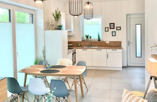 Sehestedt Apartment | Vacation home Möwe + Kiebitz