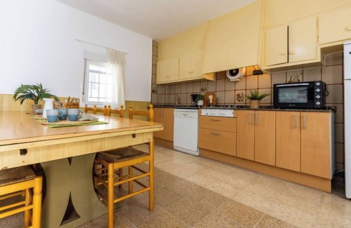 Deltebre House | Vacation home Mama by Interhome
