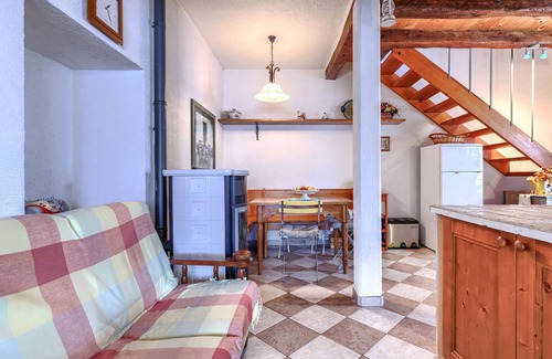 Vardica House | Vacation home Petra by Interhome
