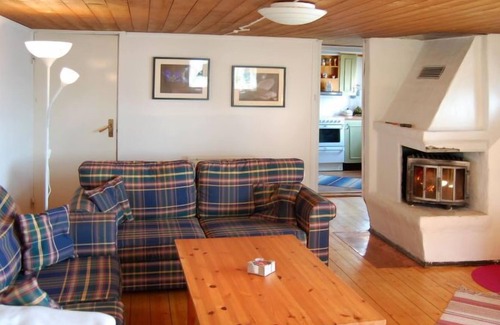 Hallefors Municipality House | Vacation home Sångensnäs Sjöstugan (VML117) in Järnboås - 5 persons, 2 bedrooms