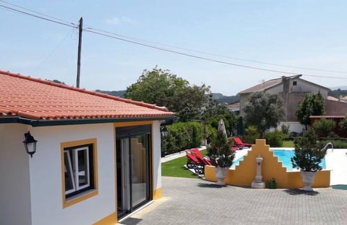 Povoa House | Vacation home Sol (AOB110) in Alcobaça - 4 persons, 1 bedrooms