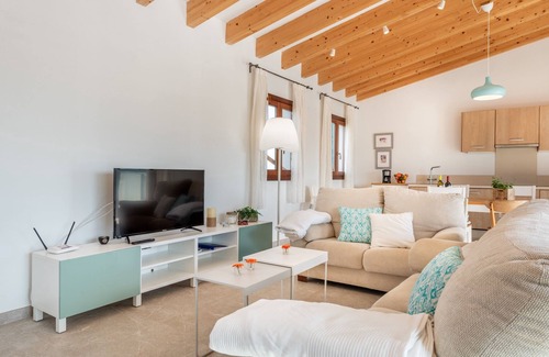 Inca House | Vacation Home “Son Vivot” with Pool, Garden & Wi-Fi
