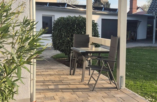 Eggesin Apartment | Vacation home Unter den Linden - Holiday home