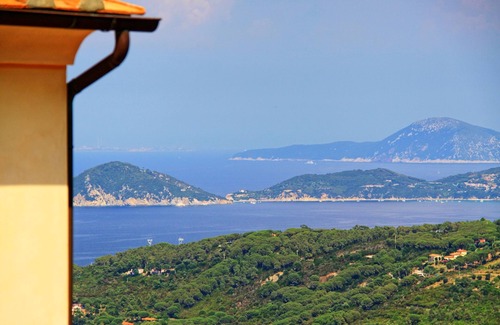 Marciana House | Vacation home villa in a panoramic location with breathtaking views of the sea.