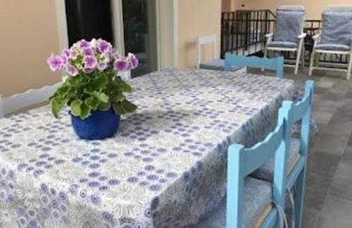 Capoterra House | Vacation Home "Villa Margherita" with Private Terrace, A/C & Wi-Fi
