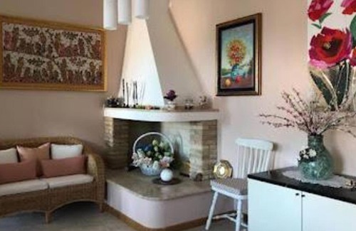 Capoterra House | Vacation Home "Villa Margherita" with Private Terrace, A/C & Wi-Fi