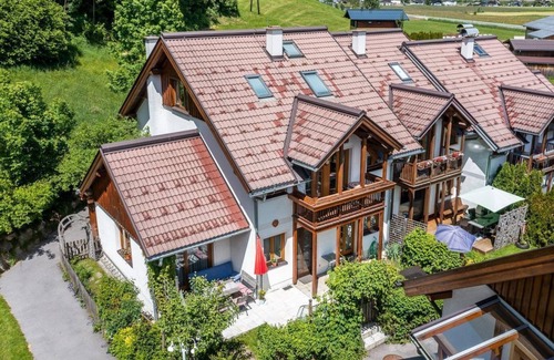 Flachau Apartment | Vacation home Waldsicht - FH (4-10 persons, 5 bedrooms)