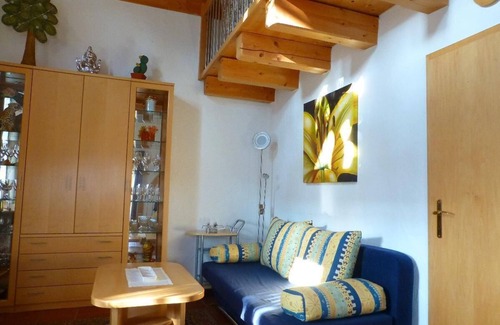 Aigen Apartment | Vacation home with sleeping gallery