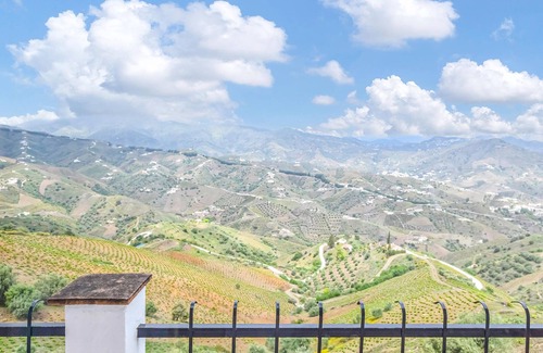 Almachar House | Vacation home with fantastic view and pool.