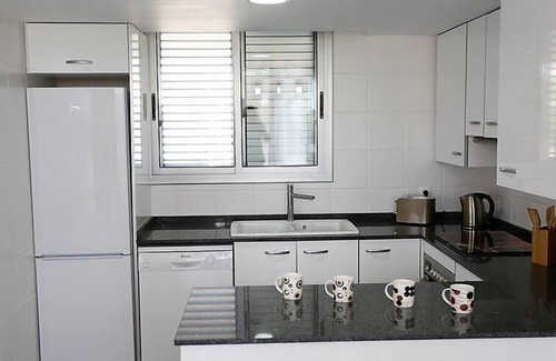 L'Ampolla House | Vacation home Xaloc by Interhome