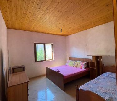 Mbrostar-Urë House | vacation house