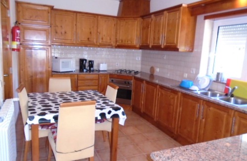 Leiria Villa | Vacation House and Beach