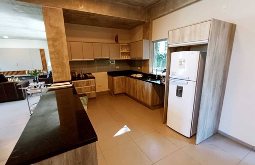 San Bernardino House | Vacation House, San Bernardino Amphitheater