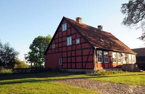 Vogelsang-Warsin Apartment | Vacation in a historic atmosphere, close to the beach with sauna and large garden