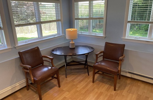 Clinton House | Vacation in the Grove. Only 1 week left! 8-3-24 to 8-10-24