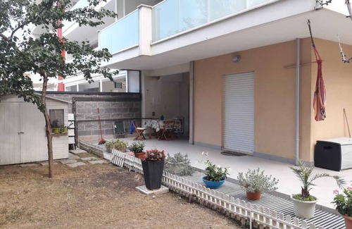 Roseto degli Abruzzi House | Vacation home with garden by the sea