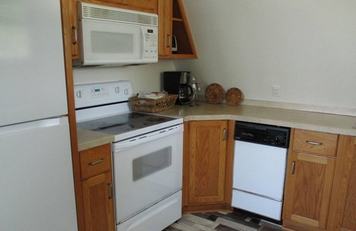 Alexandria Cabin | Vacation on one of Alexandria's Beautiful Chain of Lakes - License #1816
