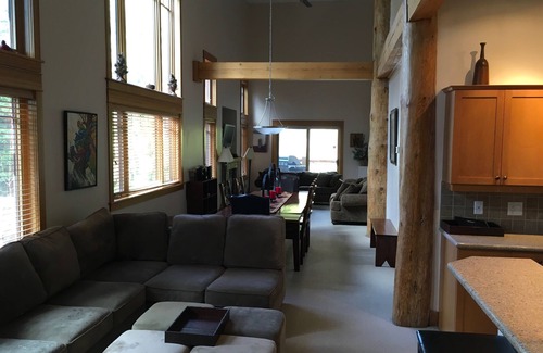 Rossland Condo | Vacation Penthouse Condo in a Ski and Mountain Bike Resort