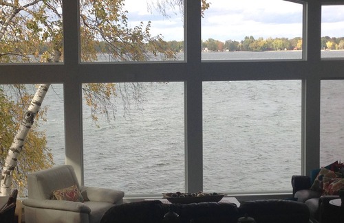 Alexandria House | Vacation Paradise on the Chain of Lakes in Alexandria