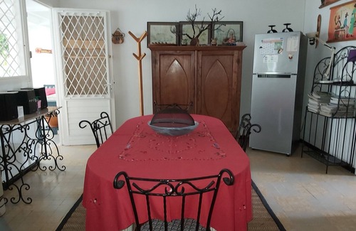 L'Ermitage-les-Bains Villa | Vacation rental in a tropical villa at hermitage-les-bains (meeting)