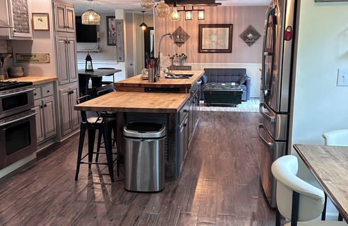 Cohasset House | Vacation rental and Wedding Venue