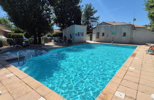 Tourrettes Apartment | Vacation residence with garden and 2 swimming pools. Ideal for summer vacations.