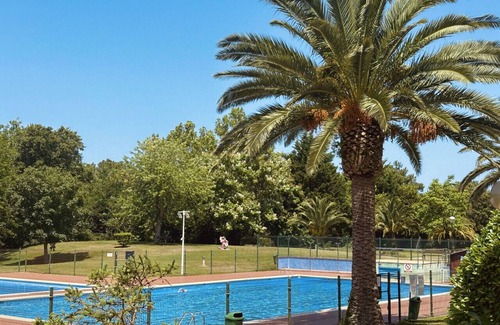 Noja Apartment | Vacations in Noja with pool, garden and beach at a walking distance.