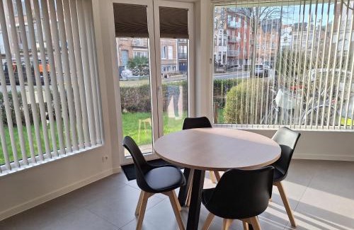 Blankenberge Apartment | Vakantiestudio Lora met tuintje