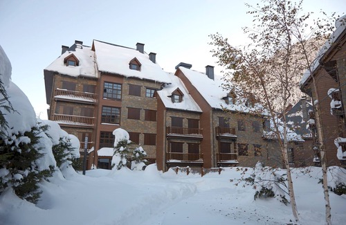 Baqueira Apartment | Val de Ruda Luxe 28 by FeelFree Rentals