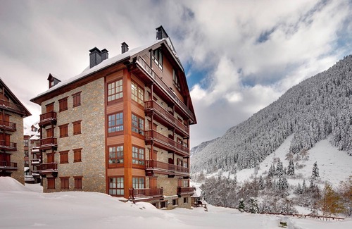 Baqueira Apartment | Val de Ruda Luxe 45 by FeelFree Rentals