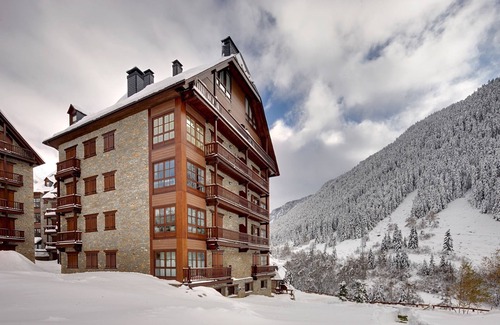 Baqueira Apartment | Val de Ruda Luxe 51 by FeelFree Rentals