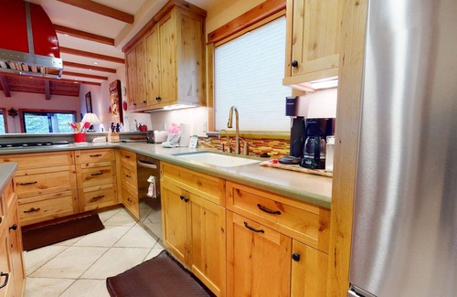 Mammoth Lakes Condo | Val DIsere 9 Spacious and Walk to The Village, Washer Dryer, Gas Grill, Master Suites and More by RedAwning