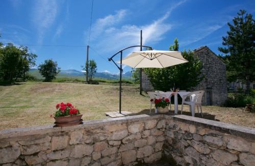 Roccamorice House | Val Giardino Vintage Cottage