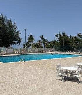 Isla Verde Apartment | Valdez Apartment