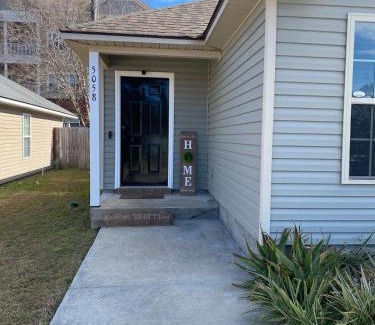 Valdosta House | Valdosta 3-Bedroom Home with 5 beds near valdosta State & Hospital