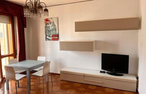 Rimini Apartment | Vale Home-Ampio appartamento vicino al mare