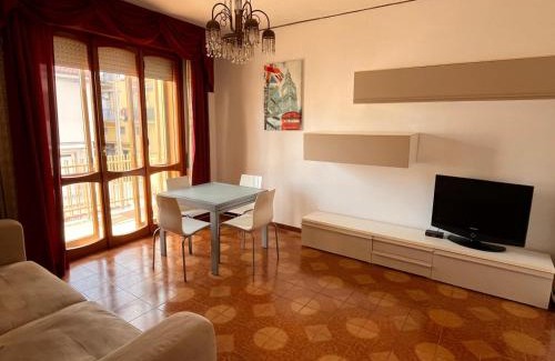 Rimini Apartment | Vale Home-Ampio appartamento vicino al mare