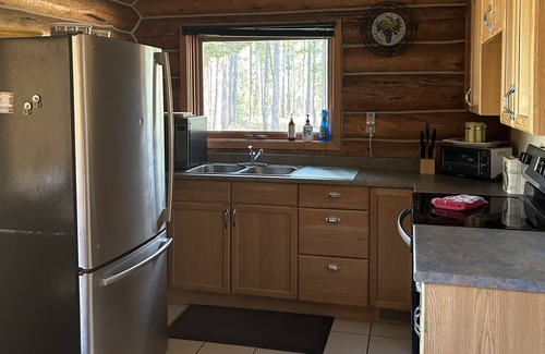 Valemount House | Valemount Mountain Guesthouse
