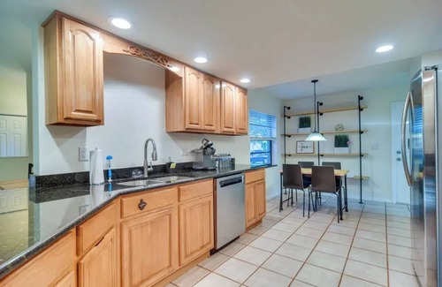 Palm Harbor House | Valencia Manor, your family home away from home with pool and spa heat avalaible