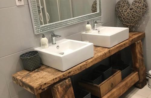 Luxeuil-les-Bains Apartment | Valentin