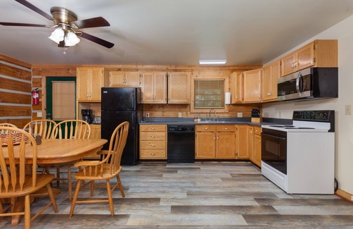 Lookout Mountain Cabin | Valentine Drive Cabin 1