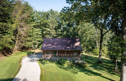 Lookout Mountain Cabin | Valentine Drive Cabin 1