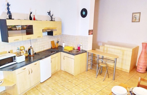 Piasek Południe Apartment | Valeriy is an accommodation set just 400 metres from Wawel Royal Castle