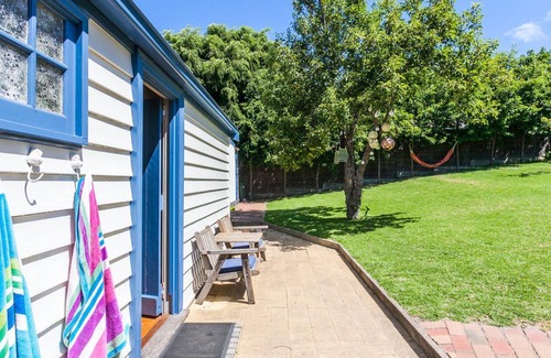 Lorne House | Valetta - Beach Side Classic For You and Your Pet