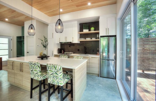 La Conception Cottage | Valhalla Tremblant Cabin Retreat-Jacuzzi/Sauna